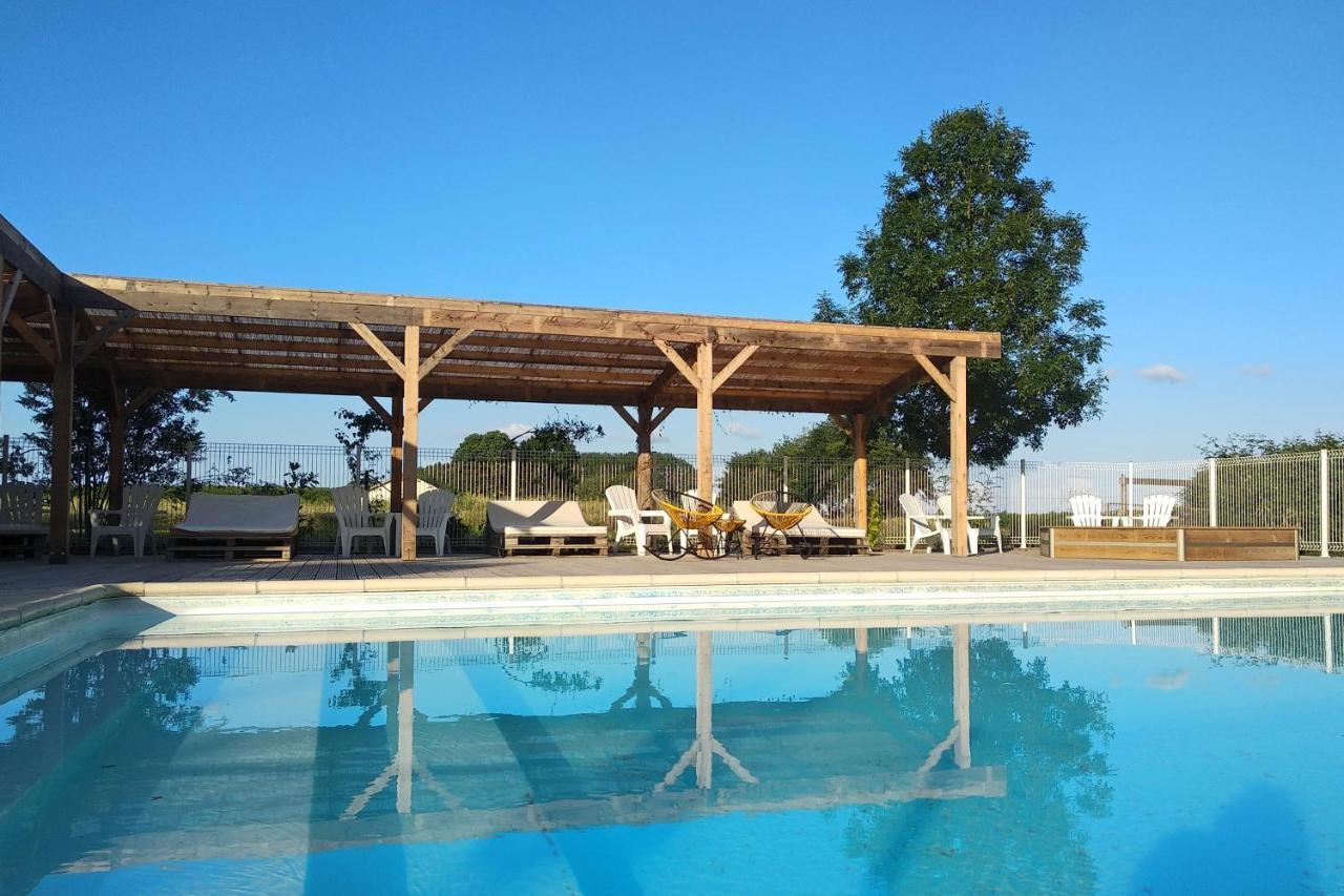 Fongrave Domaine Ramonjavel, Glamping & Alpaca'S B&B 외부 사진