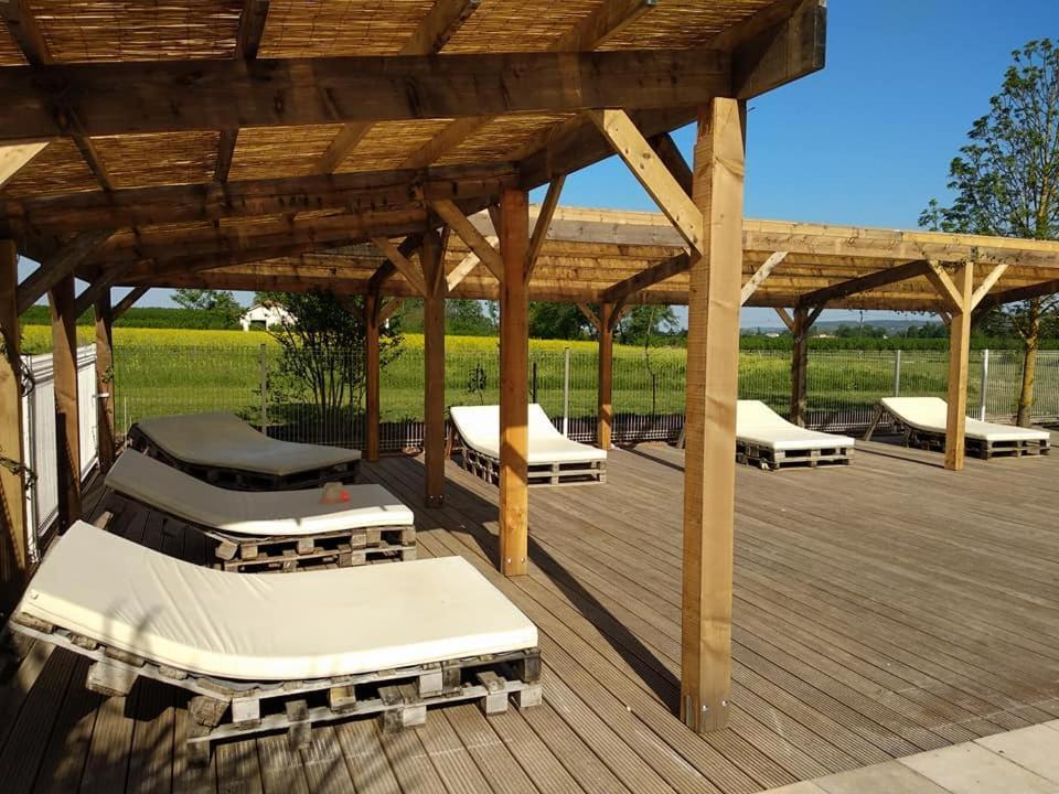 Fongrave Domaine Ramonjavel, Glamping & Alpaca'S B&B 외부 사진