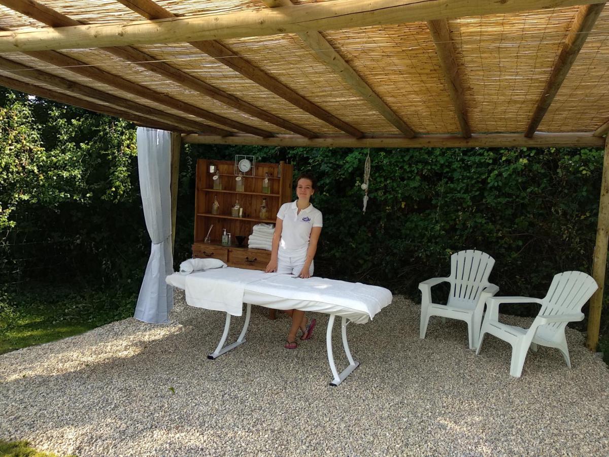 Fongrave Domaine Ramonjavel, Glamping & Alpaca'S B&B 외부 사진